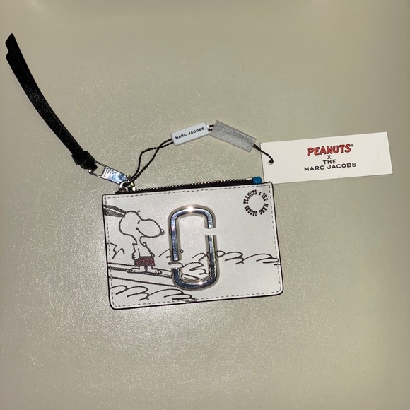 NEW! Snoopy x Marc Jacobs Snapshot Multi Wallet - Picture 5 of 15